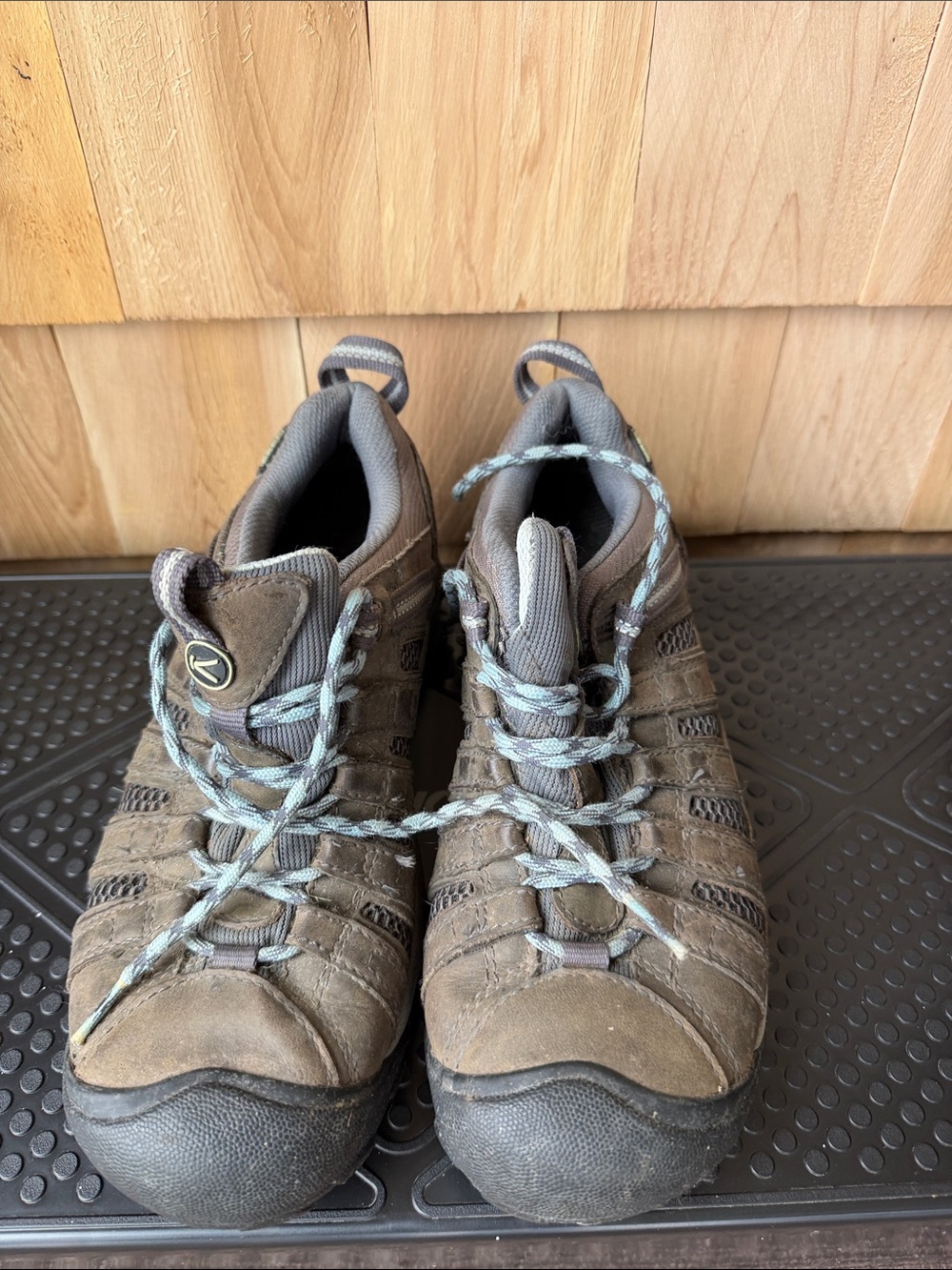 Keen Women's Brown Athletic Hiking Shoes with Light Blue Laces